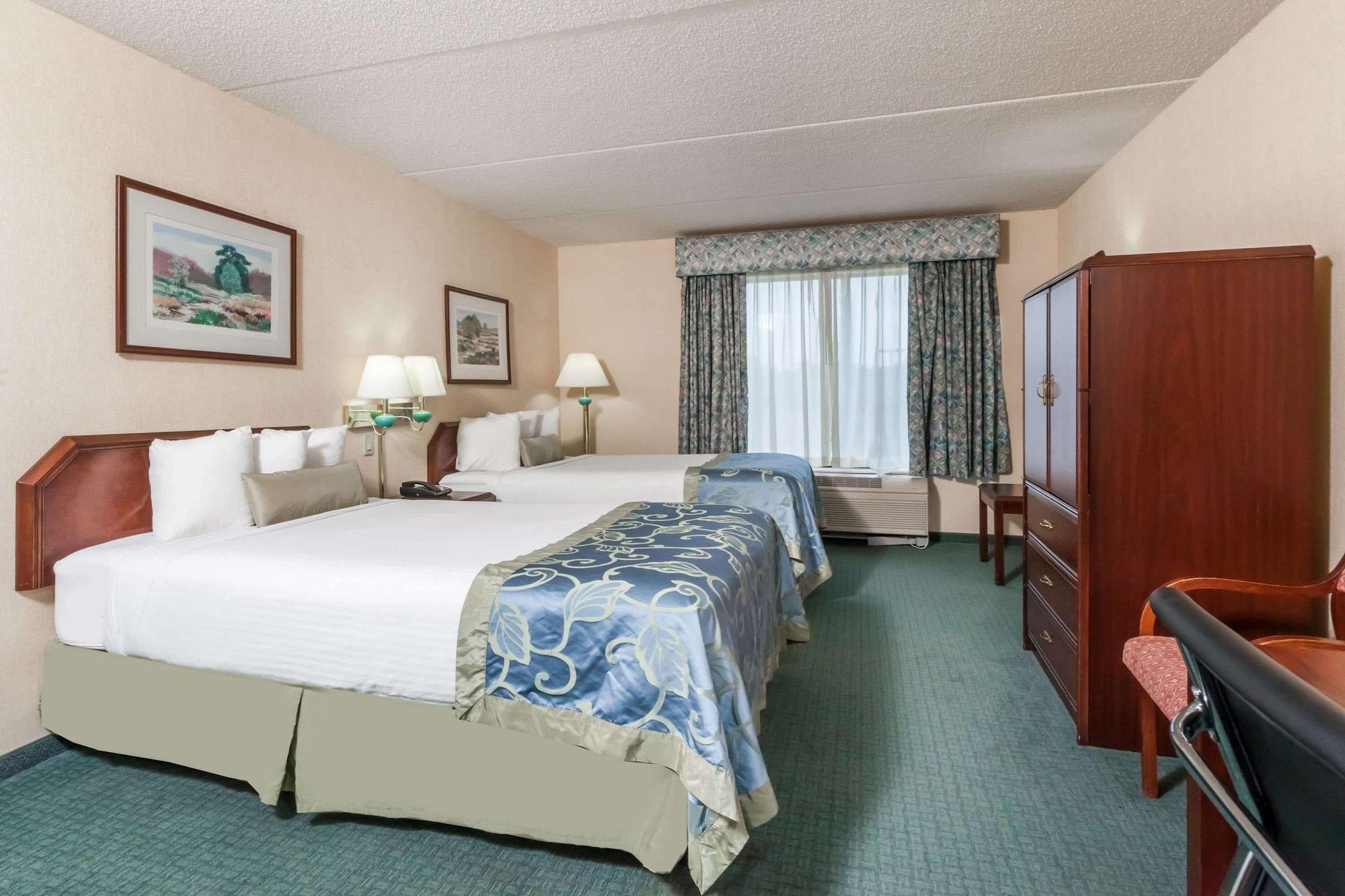 วินเกท บาย วินด์แฮม ไวน์แลนด์/มิลล์วีลล์ Hotel ภายนอก รูปภาพ