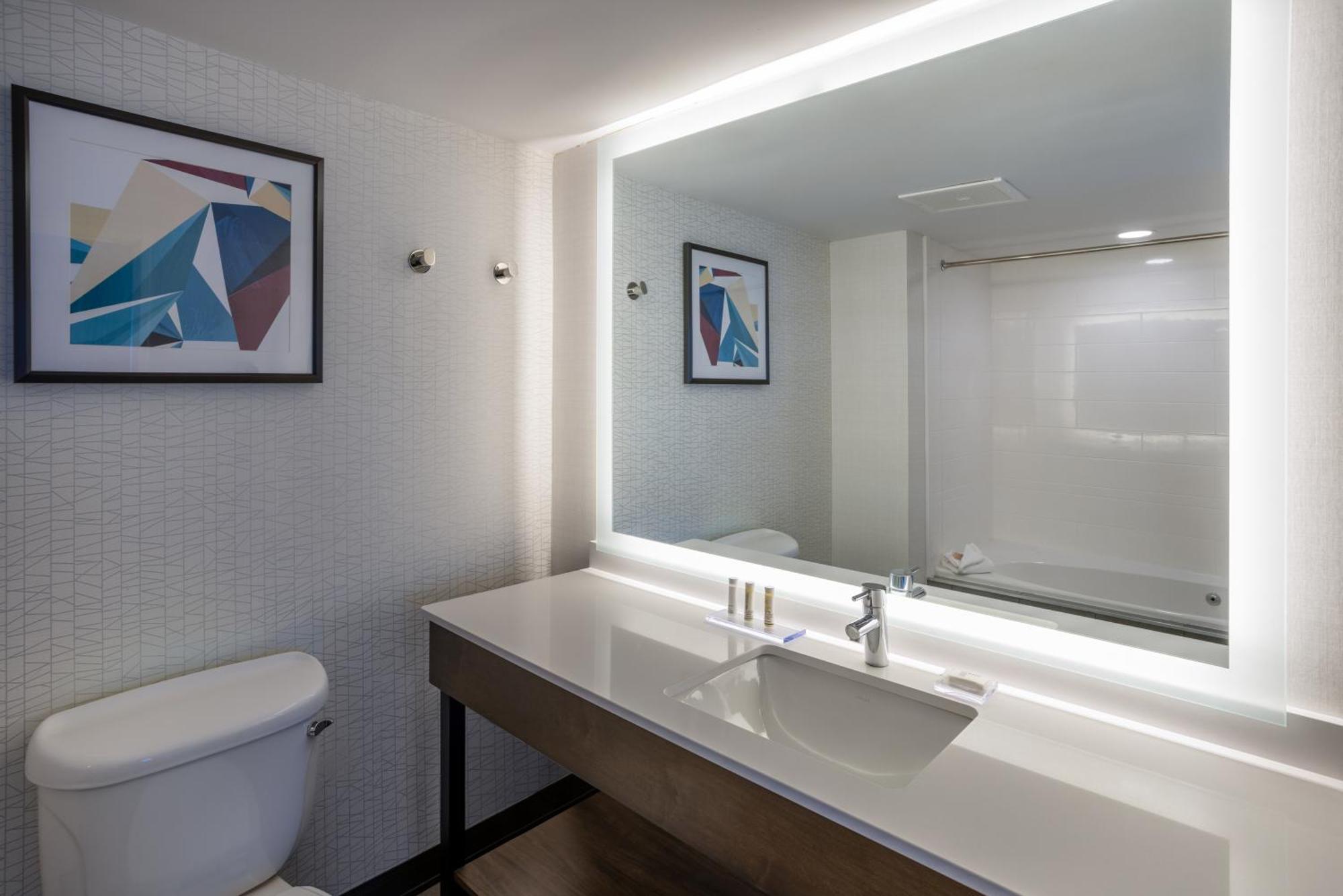วินเกท บาย วินด์แฮม ไวน์แลนด์/มิลล์วีลล์ Hotel ภายนอก รูปภาพ